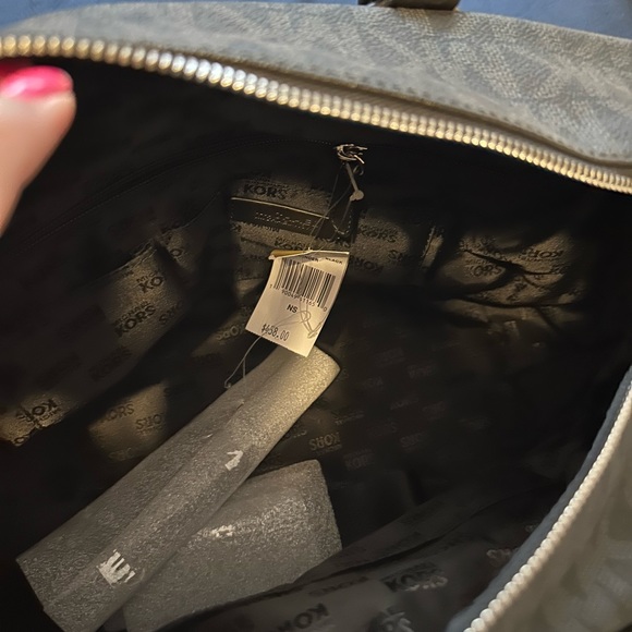 Michael Kors Small Travel Weekend Duffle Bag - Picture 2 of 2